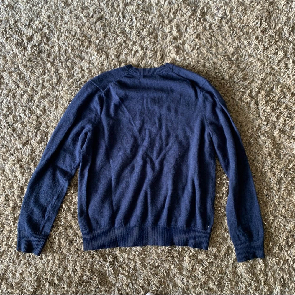Banana Republic 100% Fine Wool Navy Blue Vneck - Picture 3 of 4